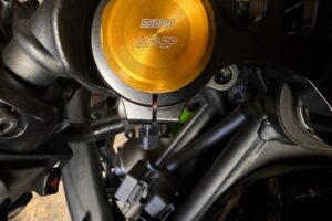 Top Triple Clamp, CNC Black, Ninja ZX-4R(R) 7 zx4rrhbnolug
